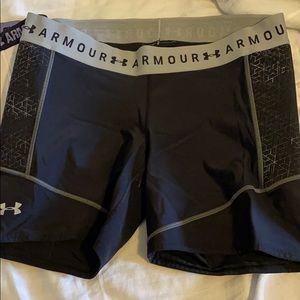 2 Under Armour Sliding shorts